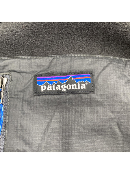 patagonia Reversible Shelled Microdini 26215FA24 (M) チャコール