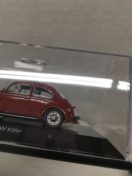 Schuco 1/43 Volkswagen Beetle Samtrote Red