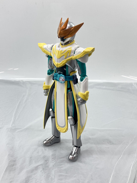メーカー 仮面ライダーフィギュア S.H.Figuarts 仮面ライダーライブ バット/ジャッカルゲノム
