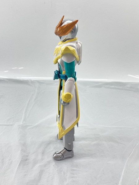 メーカー 仮面ライダーフィギュア S.H.Figuarts 仮面ライダーライブ バット/ジャッカルゲノム