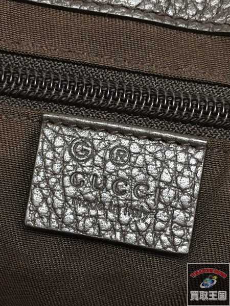 GUCCI GGキャンバス メッセンジャーバッグ