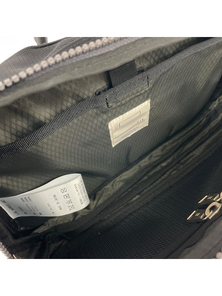 ボディバッグ CIE グレー