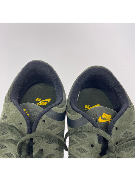 NIKE スニーカー SB FREE カーキ (27.0)