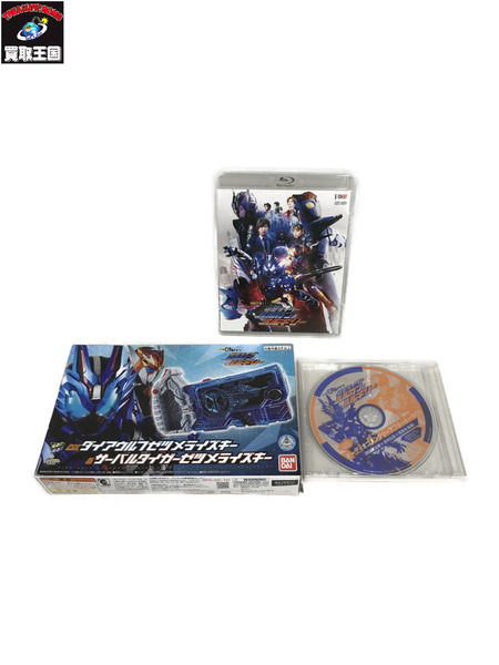 BANDAI ゼロワン Others 仮面ライダーバルカン＆バルキリー ブルーレイ 特典付き 特典未開封 Blu-ray Disc DXダイアウルフゼツメライズキー＆サーバルタイガーゼツメライズキー バンダイ[値下]