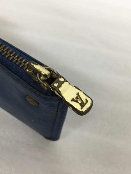 LOUIS VUITTON LV ポシェット・クレ エピ ブルー