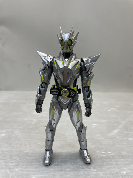  BANDAI  S.H.フィギュアーツ 仮面ライダーゼロワン メタルクラスターホッパー