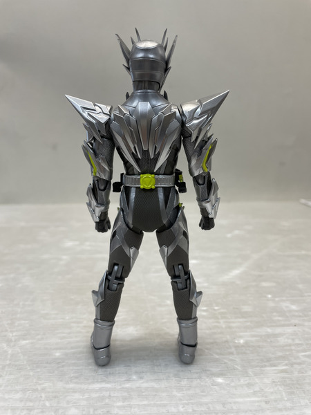  BANDAI  S.H.フィギュアーツ 仮面ライダーゼロワン メタルクラスターホッパー