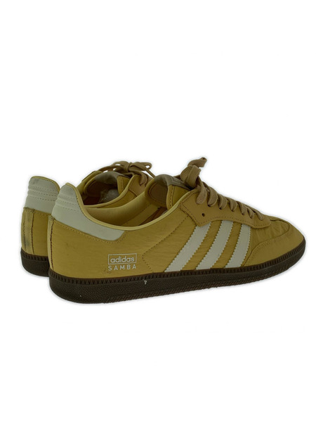 adidas スニーカー 黄