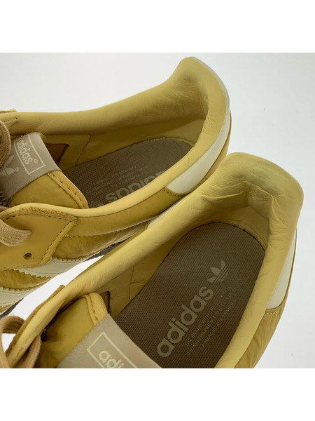 adidas スニーカー 黄