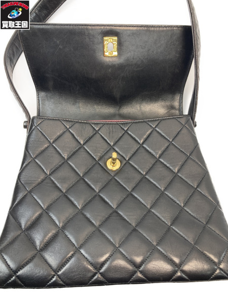 CHANEL　ヴィンテージ　マトラッセ　レザー　ショルダー CHANEL　ヴィンテージ　マトラッセ　レザー　ショルダー