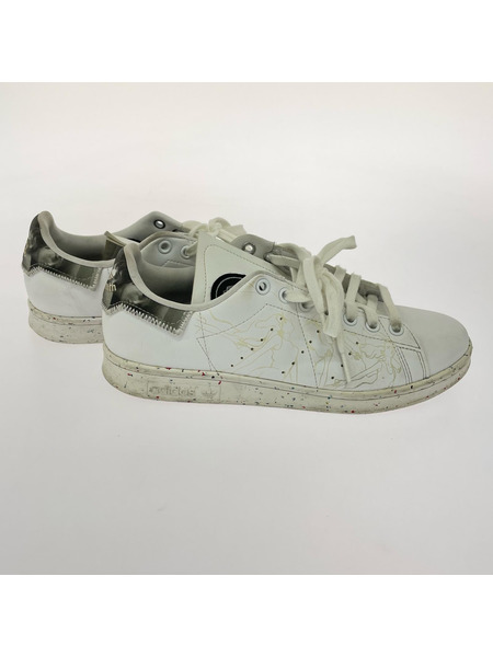 adidas スニーカー BEING GREEN