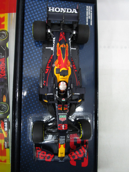 7.ミニチャンプス 1/18 レッドブルレーシング ホンダ RB16B マックス・フェルスタッペン 2021＃３３ コレクターボックス