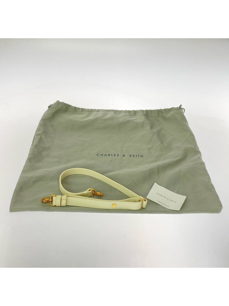 charles＆keith ショルダーバッグ 白