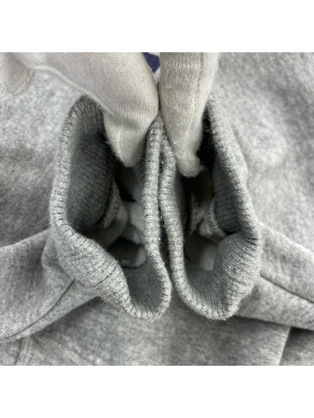 77CIRCA スウェット・トレーナー 胸元 アーチ ロゴ グレー