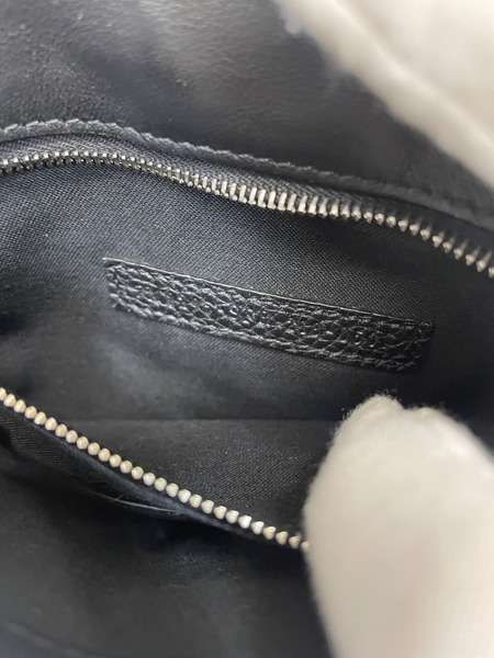 FENDI セレリア バゲットスリムクラッチ ウォレットバッグ ブラック