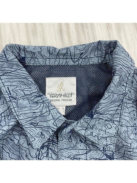Gramicci 半袖シャツ CAMP SHIRT ナイロン 総柄 青 (XL)