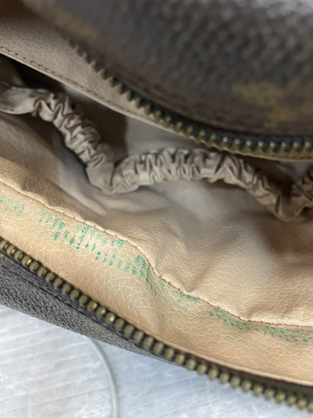 LOUIS VUITTON トゥルーストワレット28 セカンドバッグ モノグラム M47522 881NO