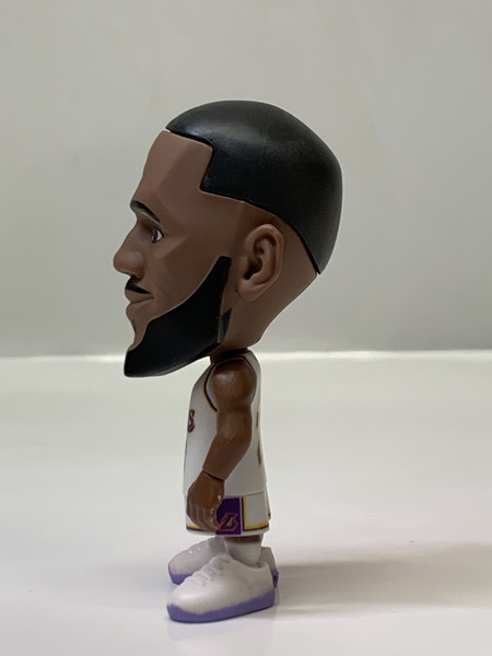 ZURU 5サプライズ！ NBA BALLERS シリーズ1 コモン ロサンゼルス・レイカーズ レブロン・ジェームズ 23番 アソシエーション 開封品 Los Angeles Lakers LeBron James