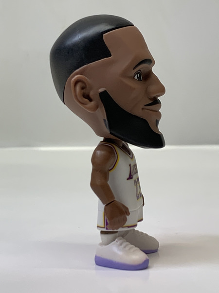 ZURU 5サプライズ！ NBA BALLERS シリーズ1 コモン ロサンゼルス・レイカーズ レブロン・ジェームズ 23番 アソシエーション 開封品 Los Angeles Lakers LeBron James