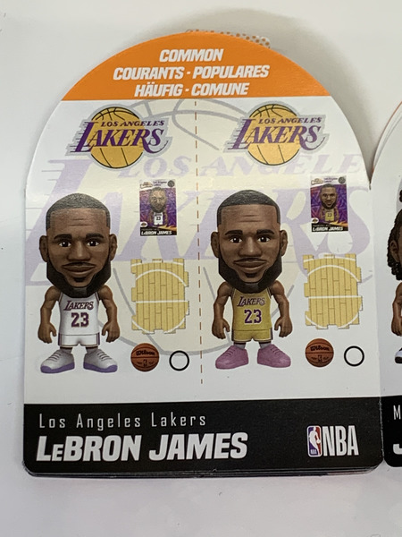 ZURU 5サプライズ！ NBA BALLERS シリーズ1 コモン ロサンゼルス・レイカーズ レブロン・ジェームズ 23番 アソシエーション 開封品 Los Angeles Lakers LeBron James
