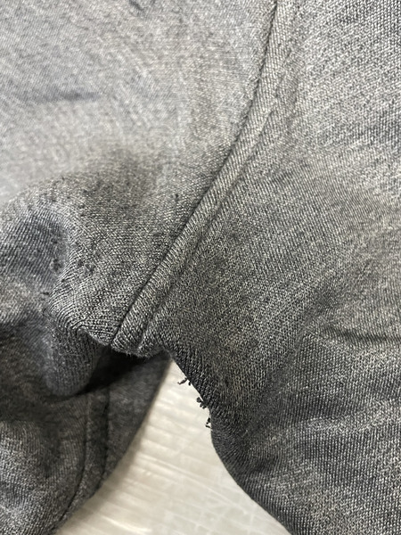 LOUIS VUITTON ロゴレザーパッチ スウェットパンツ L グレー RM142Q H6Y51WJUH[値下]