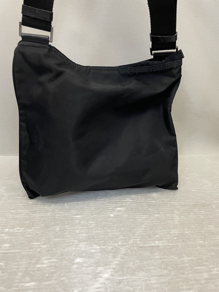 PRADA 三角プレート ナイロンスクエアショルダーバッグ 黒