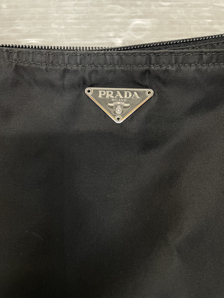 PRADA 三角プレート ナイロンスクエアショルダーバッグ 黒