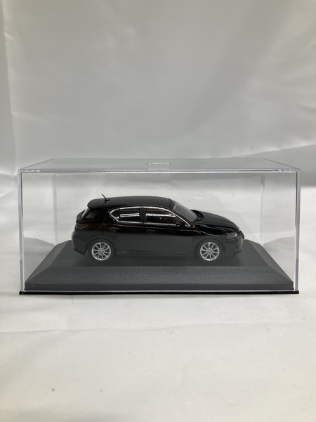 8：MINICHAMPS  Lexus CT200ｈ