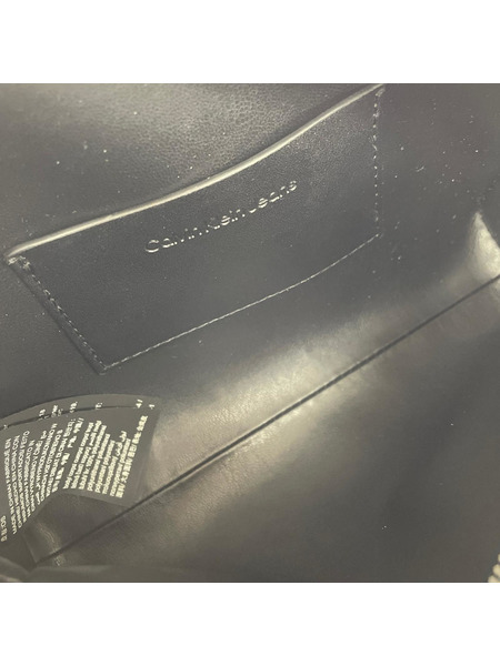Calvin Klein ショルダーバッグ