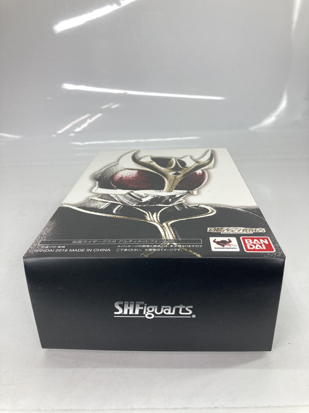 仮面ライダーフィギュア S.H.Figuarts 真骨彫製法 仮面ライダークウガ アルティメットフォーム