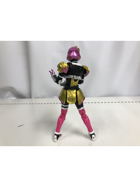 メーカー 仮面ライダーフィギュア S.H.Figuarts 仮面ライダーポッピー