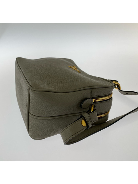 ショルダーバッグ プラダ ショルダーバッグ グレー[値下]