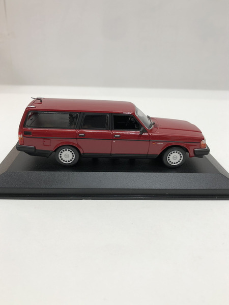 1/43 ボルボ 240 GL ブレーク 1986