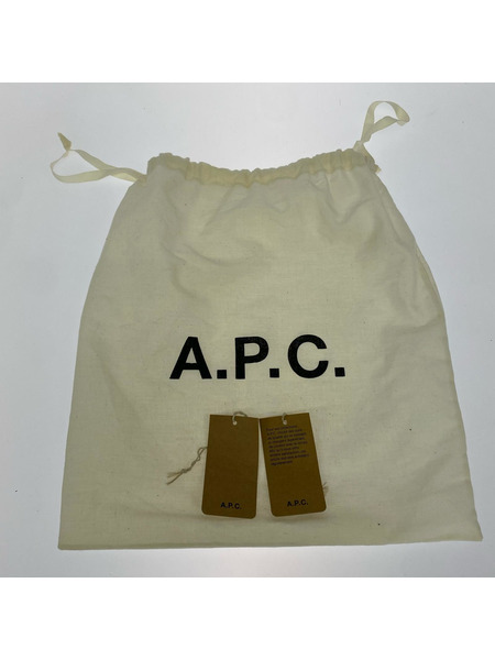 A.P.C. ショルダーバッグ ハーフムーンショルダーバッグ