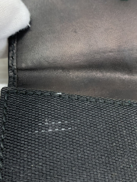 コンパクトウォレット GUCCI 106634　二つ折り財布