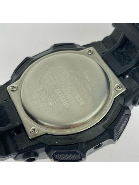 CASIO G-SHOCK GA-700 黒/金