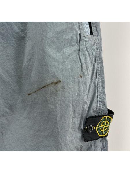 STONE ISLAND ECONYL ナイロンメタルパンツ 30 サックス 801532519