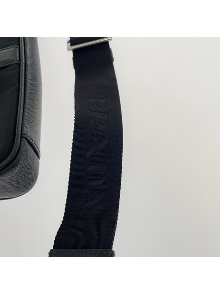 ショルダーバッグ Re-Nylon × サフィアーノレザー ブリーフケース