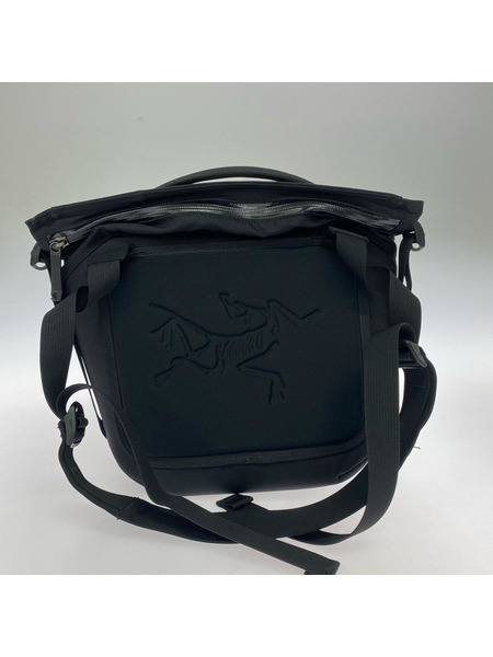 ARC'TERYX ショルダーバッグ Arro8 BLACK