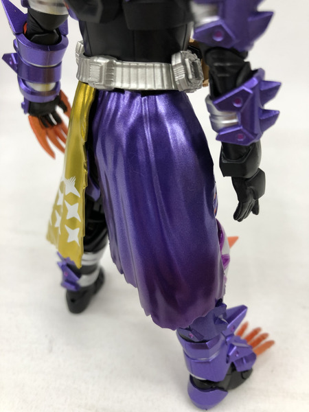 フィギュアーツ 仮面ライダーバッファ フィーバーゾンビフォーム