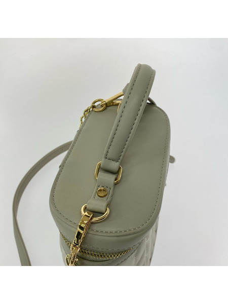 charles&keith トートバッグ チェーンハンドル エコレザートートバッグ 白