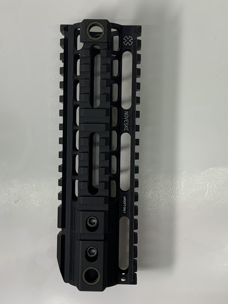 MADBULL NOVESKE フリーフロートハンドガード 7インチ 開封品 