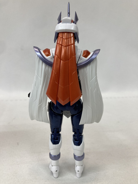 フィギュアーツ 仮面ライダーマジェード サンユニコーン