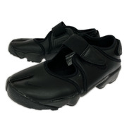 NIKE AIR RIFT HM5737-002 黒 (24)