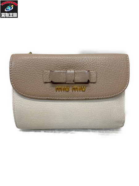 miumiu リボンチャーム バイカラー コンパクトウォレット 茶[値下]