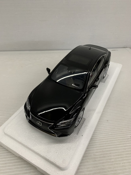 1/18スケールカー AUTOart 1/18 Lexus L500h