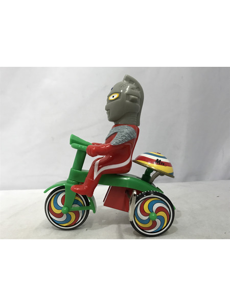 メーカー ウルトラマン ブルマァク ウルトラセブン 三輪車
