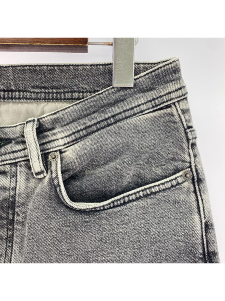 Acne Studios デニム・ジーンズ ストレートブラックデニムパンツ
