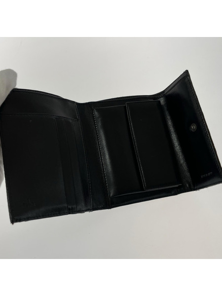 コンパクトウォレット FENDI ズッカ柄