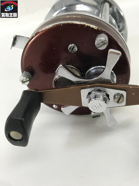 ルアー ABU 5500 ブラウン